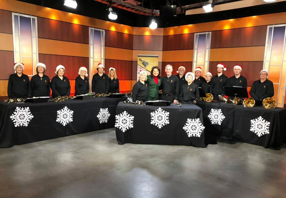 Snowflake-themed Christmas performance set